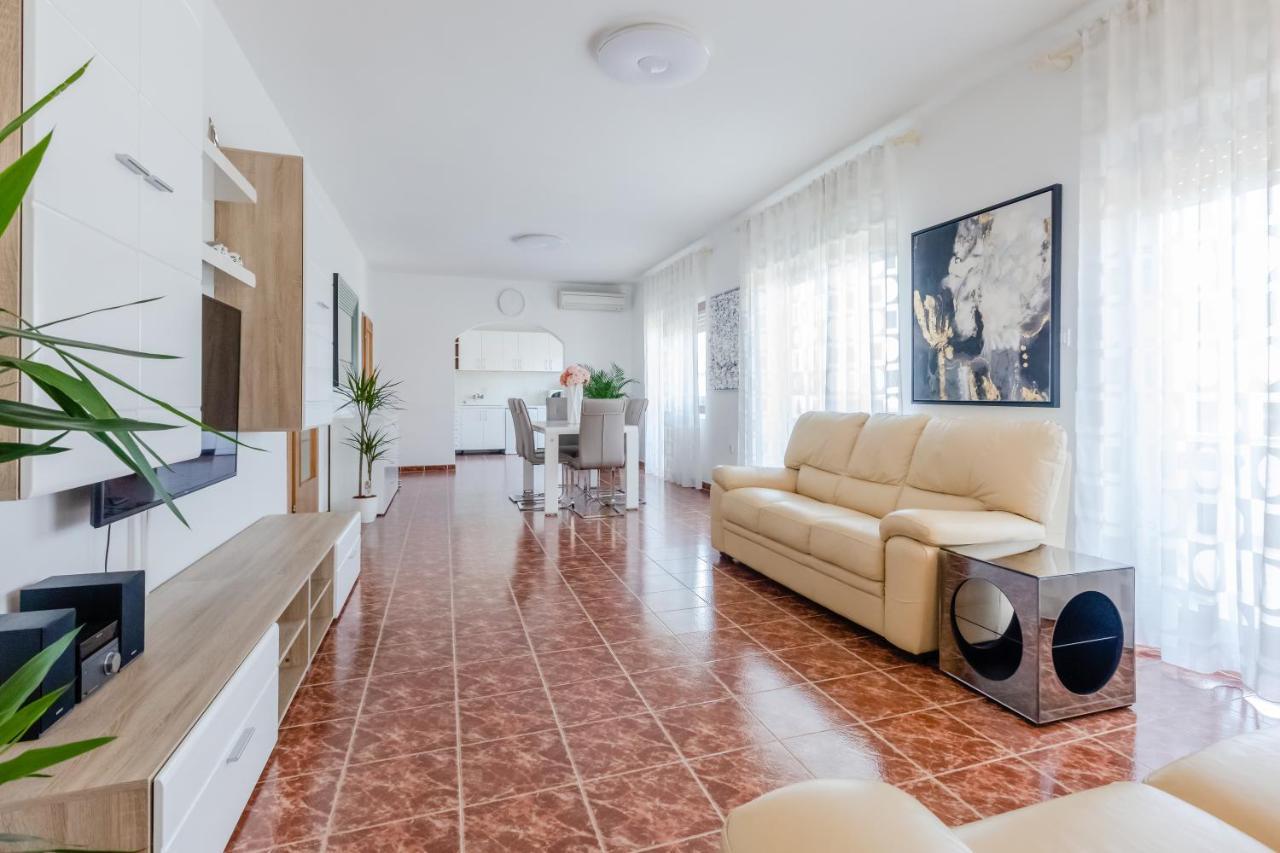 Apartments Zdenka Ровінсько-Село Екстер'єр фото