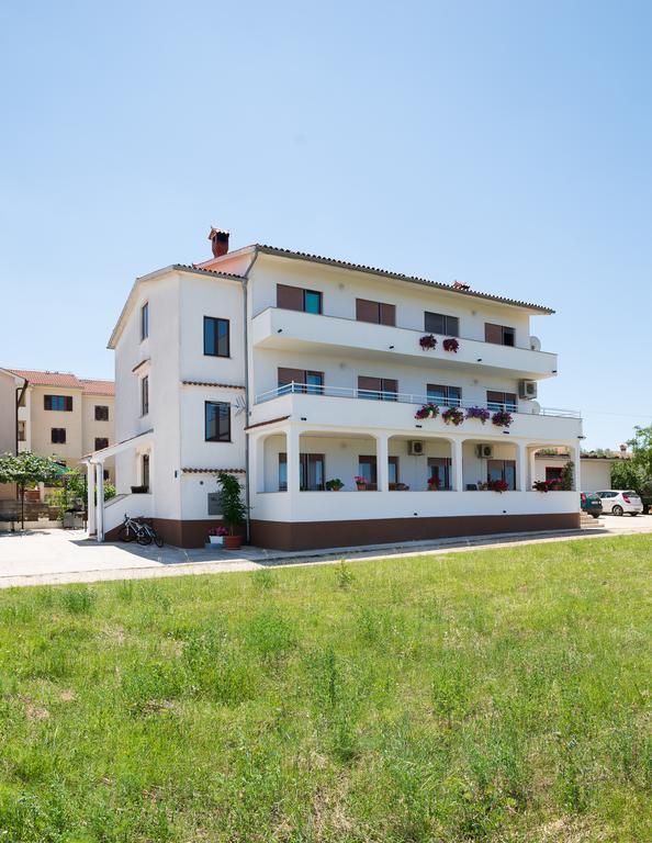 Apartments Zdenka Ровінсько-Село Екстер'єр фото